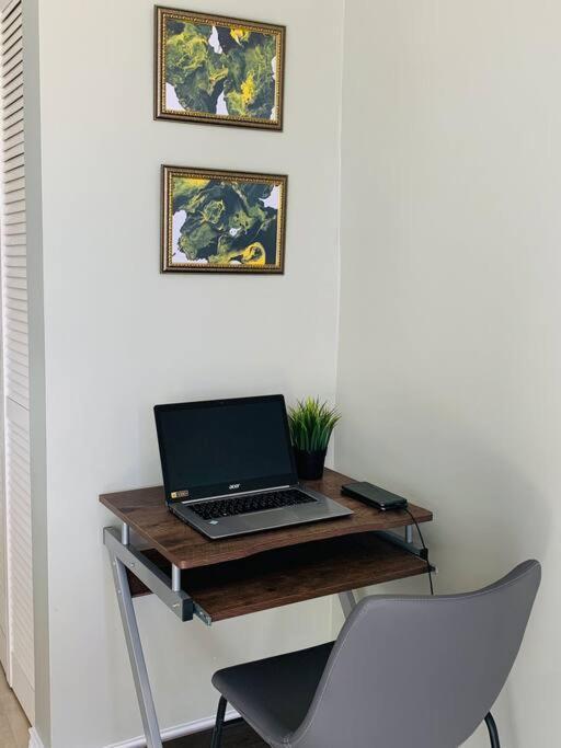 Odyssey On The 5Th - Exquisite Luxury Apt Kingston Esterno foto